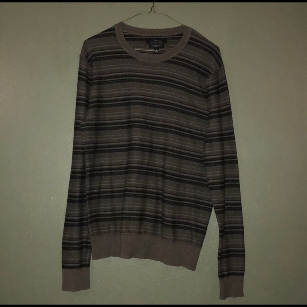 ‼️2 Sweaters for $12‼️ - Picture 4 of 6